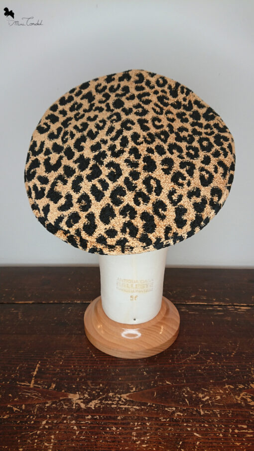 Cappello basco leopardato, retro