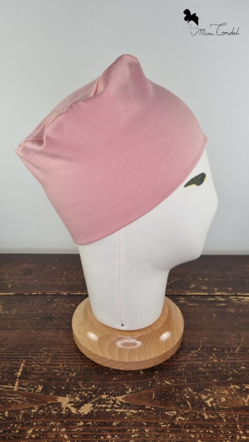 Cappellino base rosa, lato.