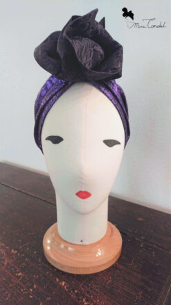 Turbante con rouche in lurex viola, Mimi Condal