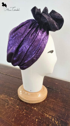 Turbante con rouche in lurex viola, Mimi Condal